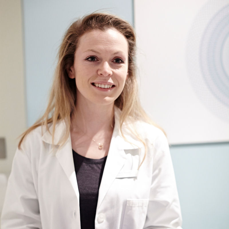 Lizzie - Laser Eye Surgery team member at London Vision Clinic